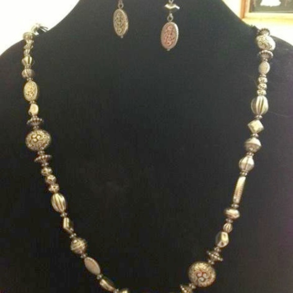 Beaded Necklace Earrings Swirl Designs Handmade - Picture 2 of 7